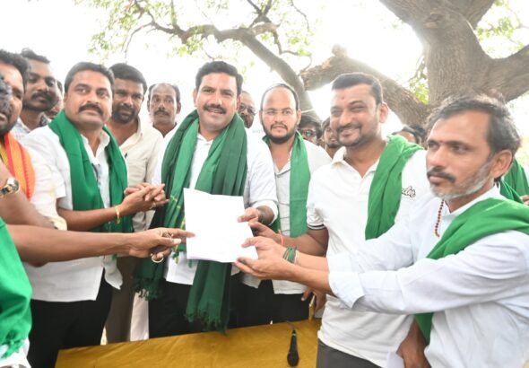 ಬಳ್ಳಾರಿ ಚಲೋ: ತುಂಗಭದ್ರಾ ಹೂಳು ತೆರವು ಕಾರ್ಯಸಾಧ್ಯವಲ್ಲದಿದ್ದರೆ ಸಮಾನಾಂತರ ಜಲಾಶಯಕ್ಕೆ ನಿರ್ಧಾರ ಕೈಗೊಳ್ಳಿ ಎಂದ ವಿಜಯೇಂದ್ರ