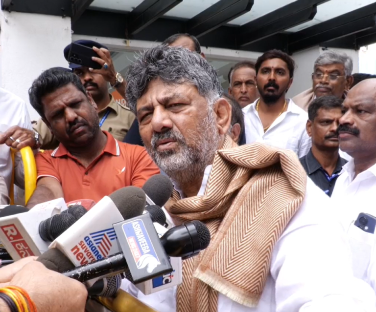 ಗಣೇಶೋತ್ಸವಕ್ಕೆ ನಿರ್ಬಂಧ ಆರೋಪ ತಳ್ಳಿಹಾಕಿದ ಡಿ.ಕೆ. ಶಿವಕುಮಾರ್; ಕೋಮು ಭಾವನೆ ಕೆರಳಿಸಲು ಬಿಜೆಪಿ ಯತ್ನ ಎಂದು ಆರೋಪ