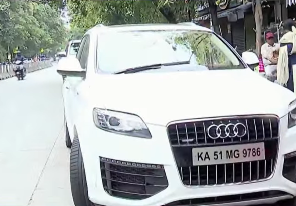 ಬೆಂಗಳೂರಿನ ಕೋರಮಂಗಲದಲ್ಲಿ ನಿಲ್ಲಿಸಿದ್ದ Audi ಕಾರಿನೊಳಗೆ ಕೊಡಗಿನ 46 ವರ್ಷದ ವ್ಯಕ್ತಿ ಮೃತದೇಹ ಪತ್ತೆ; UDR ದಾಖಲಿಸಿದ ಪೊಲೀಸರು