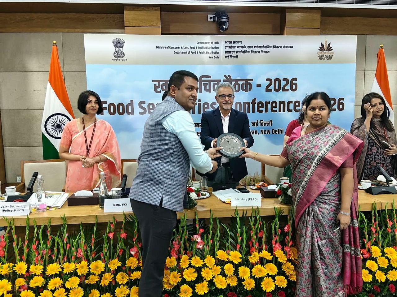 2025-26ರ ಖಾರಿಫ್ ಮಾರುಕಟ್ಟೆ ಹಂಗಾಮಿನ ಸಿರಿಧಾನ್ಯ ಖರೀದಿಯಲ್ಲಿ ಕರ್ನಾಟಕಕ್ಕೆ ‘ಎಕ್ಸಲೆನ್ಸ್ ಅವಾರ್ಡ್’