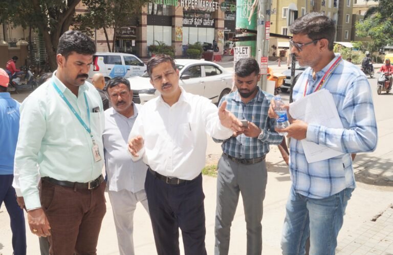 ಹರಳೂರು ಮುಖ್ಯ ರಸ್ತೆ ಅಗಲೀಕರಣ: ಆಸ್ತಿಗಳ ಸರ್ವೆಗೆ ಬೆಂಗಳೂರು ದಕ್ಷಿಣ ಆಯುಕ್ತರ ಸೂಚನೆ; ಫುಟ್‌ಪಾತ್, ಬೇಸ್‌ಮೆಂಟ್ ಪಾರ್ಕಿಂಗ್ ಉಲ್ಲಂಘನೆ ವಿರುದ್ಧ ಕ್ರಮ