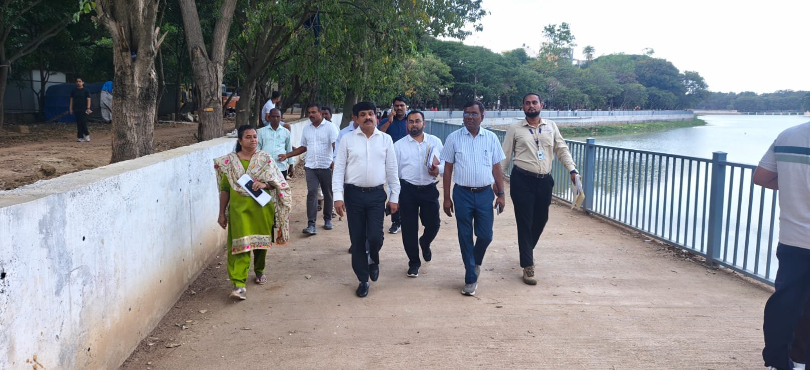 ಹಲಸೂರು ಕೆರೆಯಲ್ಲಿ ಗಣೇಶ ಮೂರ್ತಿ ವಿಸರ್ಜನೆ: ಬ್ಯಾರಿಕೇಡ್, ಪೊಲೀಸ್ ಸಮನ್ವಯ ಮತ್ತು ತ್ಯಾಜ್ಯ ನಿಯಂತ್ರಣಕ್ಕೆ ಬೆಂಗಳೂರು ಕೇಂದ್ರ ಆಯುಕ್ತರ ಸೂಚನೆ