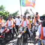 ಬಳ್ಳಾರಿ ಚಲೋ 6ನೇ ದಿನ: ಪಾದಯಾತ್ರೆಯಿಂದಲೇ ಡಿ.ಕೆ. ಶಿವಕುಮಾರ್ ಉತ್ತರ ಕರ್ನಾಟಕದತ್ತ ಬಂದಿದ್ದಾರೆ ಎಂದ ವಿಜಯೇಂದ್ರ; ‘ಪ್ರಜಾಸೇವಕ’ ಹೇಳಿಕೆಗೆ ತಿರುಗೇಟು