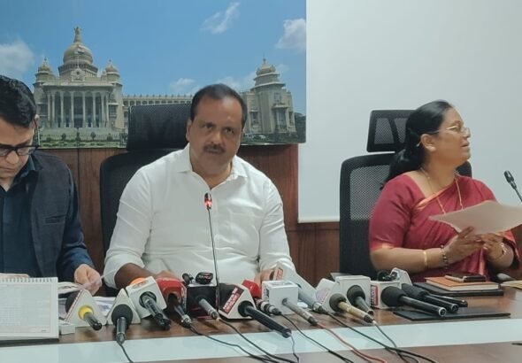 ಬೆಂಗಳೂರಿನಲ್ಲಿ ಐದು ದಿನಗಳ ‘ಕರ್ನಾಟಕ ಪರ್ವ-2026’; ಅಲ್ಪಸಂಖ್ಯಾತ ಕುಶಲಕರ್ಮಿಗಳಿಗೆ ನೇರ ಮಾರುಕಟ್ಟೆ ಸಂಪರ್ಕ ಕಲ್ಪಿಸಲು 180ಕ್ಕೂ ಹೆಚ್ಚು ಮಳಿಗೆಗಳು