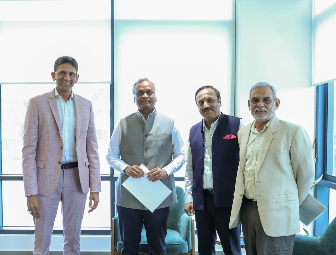 ಕಲಬುರಗಿ ಯುವಕರಿಗೆ ಆಟಗಾರಿಕೆಯಾಚೆ ಕ್ರಿಕೆಟ್ ವೃತ್ತಿ ಅವಕಾಶ: ಅಂಪೈರಿಂಗ್, ಸ್ಕೋರಿಂಗ್ ಸೇರಿ ತರಬೇತಿಗೆ ಚರ್ಚೆ