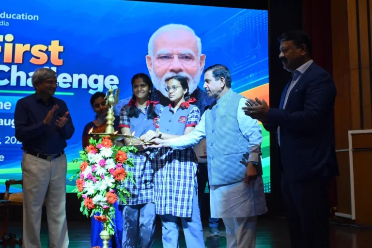 ಐಐಎಸ್‌ಸಿ ಬೆಂಗಳೂರಿನಲ್ಲಿ ಸೇವಾ ಫಸ್ಟ್ ಇನ್ನೋವೇಶನ್ ಚಾಲೆಂಜ್ ನೋಂದಣಿ ಪೋರ್ಟಲ್‌ಗೆ ಪ್ರಲ್ಹಾದ್ ಜೋಶಿ ಚಾಲನೆ