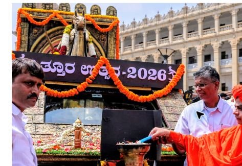 ಬೆಂಗಳೂರಿನ ವಿಧಾನಸೌಧದಲ್ಲಿ ಕಿತ್ತೂರು ರಾಣಿ ಚೆನ್ನಮ್ಮ ವಿಜಯ ಜ್ಯೋತಿ ಯಾತ್ರೆಗೆ ಚಾಲನೆ