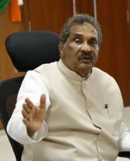 ಕೆ.ಜೆ. ಜಾರ್ಜ್ ಅವರ ಕಡತ ಚಿತ್ರದ ಕ್ರಾಪ್.