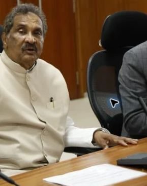 ಕೆ.ಜೆ. ಜಾರ್ಜ್ ಅವರ ಕಡತ ಚಿತ್ರದ ಕ್ರಾಪ್