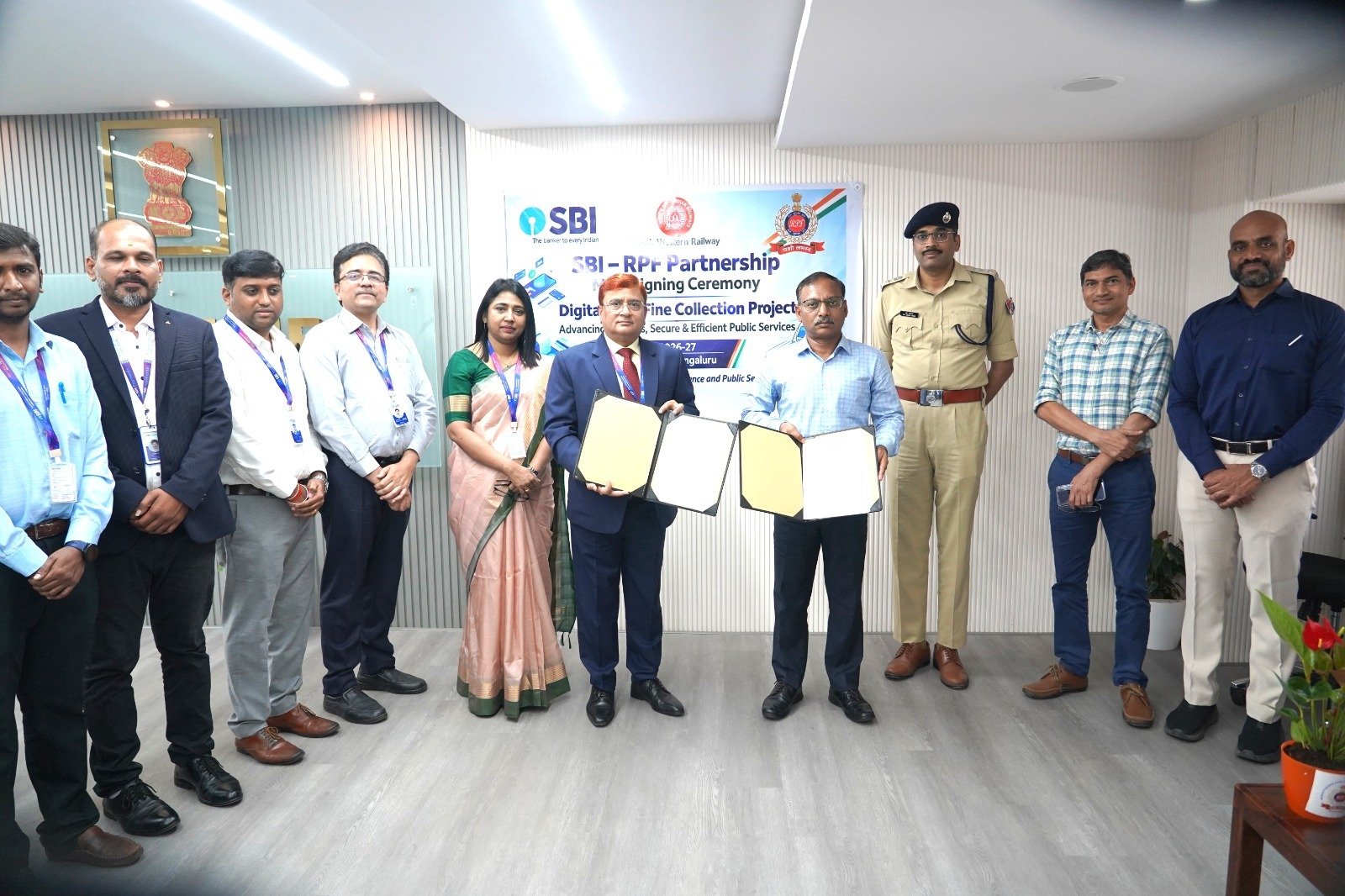 ಬೆಂಗಳೂರು ಆರ್‌ಪಿಎಫ್ 6,671 ಪ್ರಕರಣಗಳಲ್ಲಿ ₹33.50 ಲಕ್ಷ ದಂಡ ವಸೂಲಿ; ಇನ್ನು ಕಾರ್ಡ್, ಯುಪಿಐ ಪಾವತಿ ವ್ಯವಸ್ಥೆ