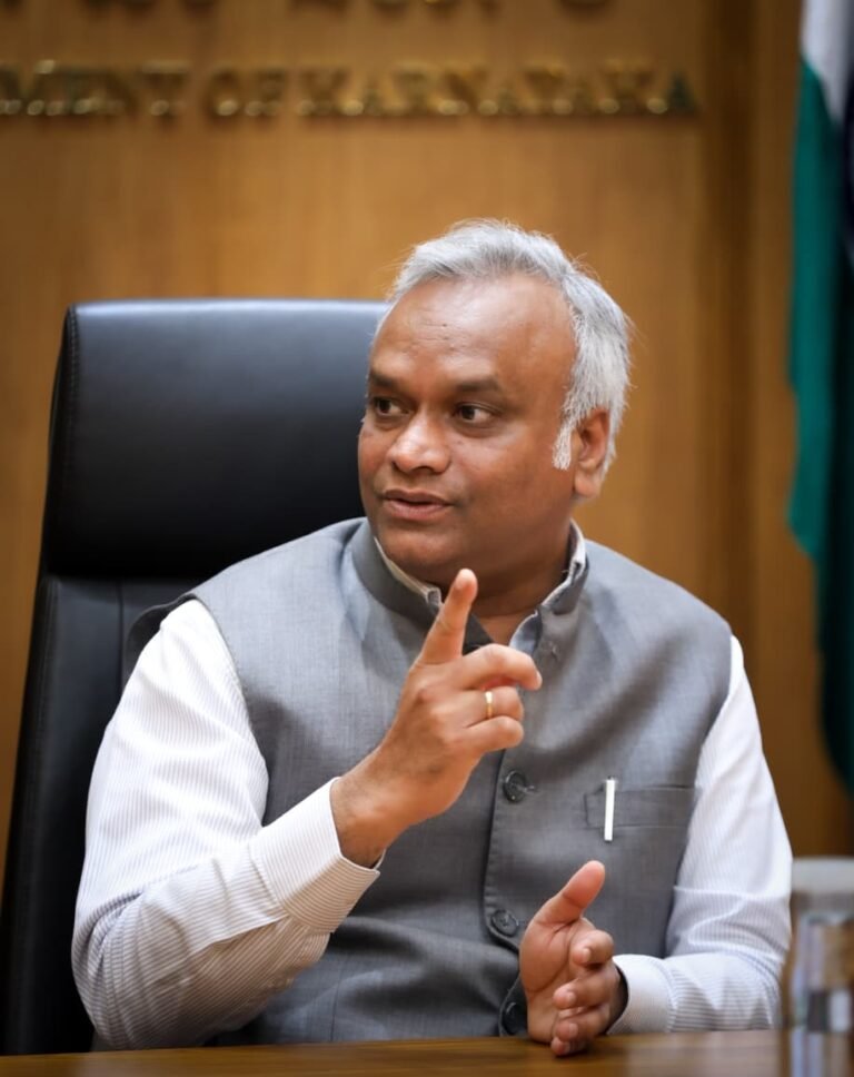 ಅಮೆರಿಕ ಗ್ರೀನ್ ಕಾರ್ಡ್ ನಿರ್ಬಂಧದಿಂದ ಭಾರತಕ್ಕೆ ಹೆಚ್ಚಿನ ತಂತ್ರಜ್ಞಾನ ಕೆಲಸ ಬರಬಹುದು: ಪ್ರಿಯಾಂಕ್ ಖರ್ಗೆ