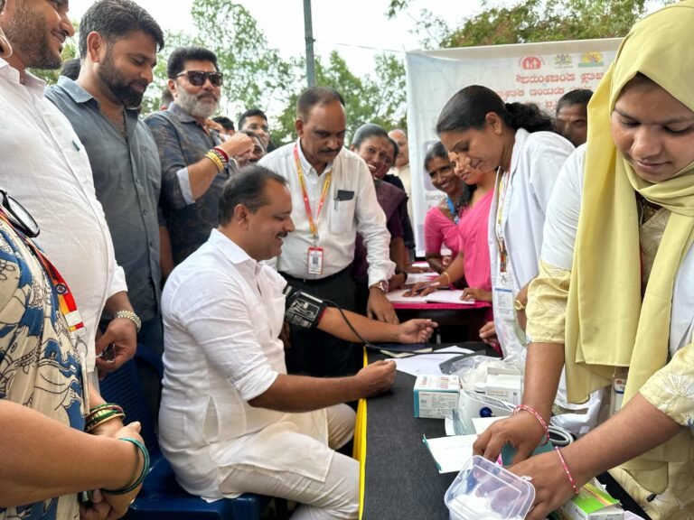 254 ಔಷಧ ಕಂಪನಿಗಳ ಕ್ಯಾನ್ಸರ್ ಔಷಧ ದರ ವ್ಯತ್ಯಾಸವನ್ನು ಮೊದಲೇ ಗುರುತಿಸಿದ್ದ ಕರ್ನಾಟಕ FDA; NPPA ಶೇ.30 ವ್ಯಾಪಾರ ಲಾಭಾಂಶ ಮಿತಿಗೆ ಖಾದರ್ ಸ್ವಾಗತ