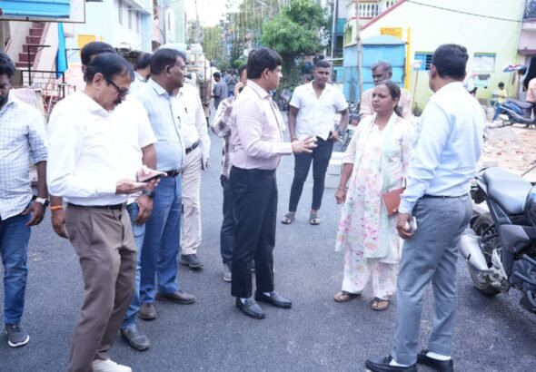 ಹಲಸೂರಿನ ಎಂ.ವಿ. ಗಾರ್ಡನ್ ಪರಿಶೀಲನೆಯಲ್ಲಿ ಅಧಿಕಾರಿಗಳು