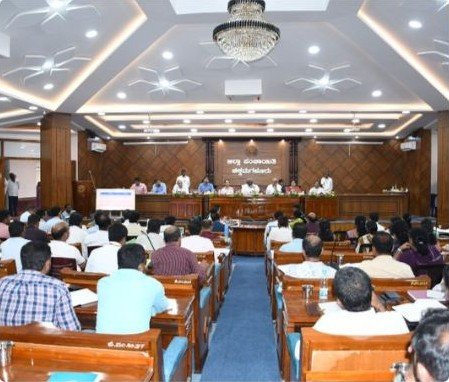 ಬರಗಾಲದಲ್ಲಿ ಗ್ರಾಮೀಣ ಕುಡಿಯುವ ನೀರು ಪೂರೈಕೆ: ಚಿಕ್ಕಮಗಳೂರಿನಲ್ಲಿ ಪ್ರಗತಿ ಪರಿಶೀಲನೆ